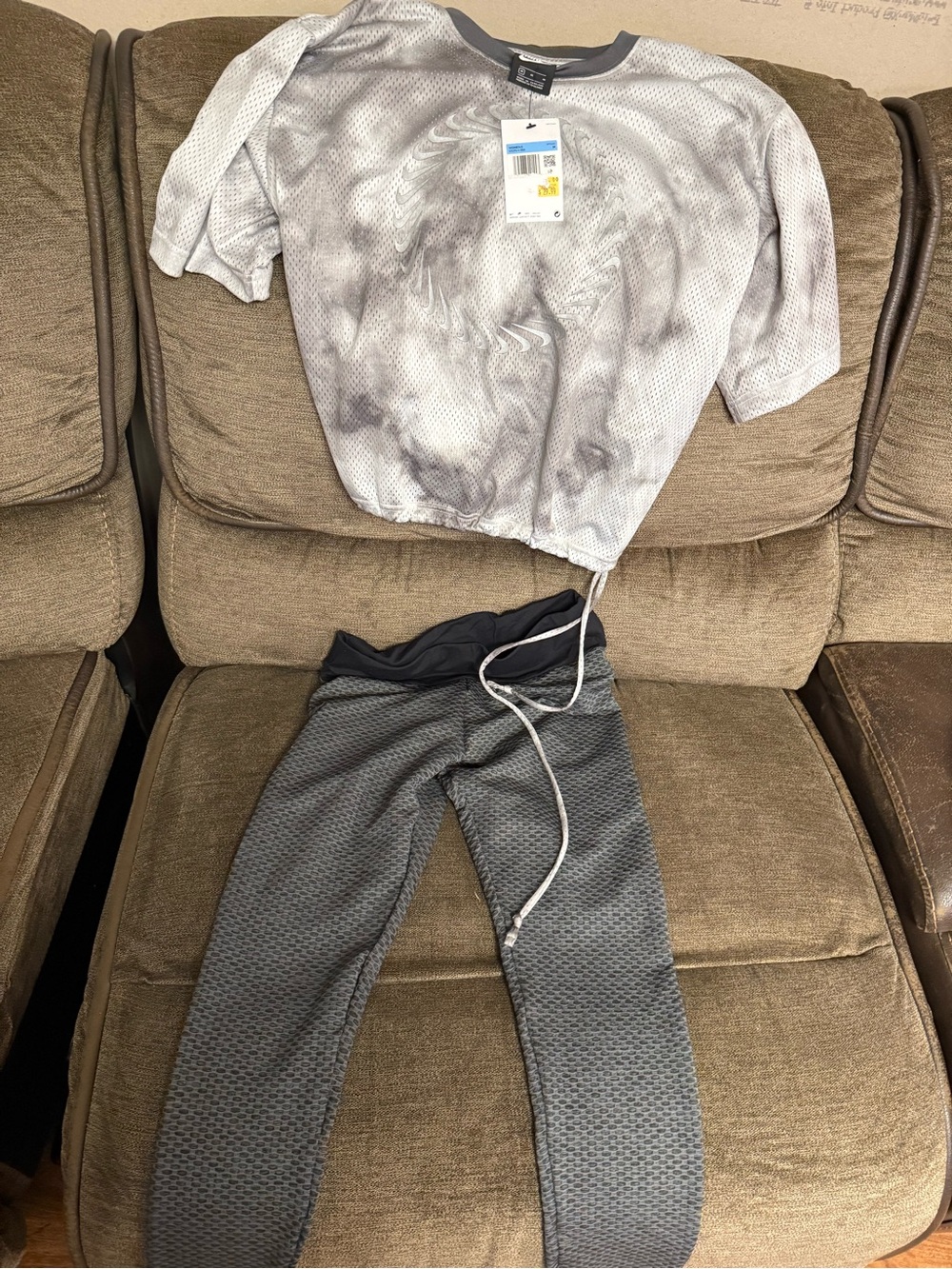 Nike mesh Gray Athletic top (medium) with Leggings - Black Waistband (L) new